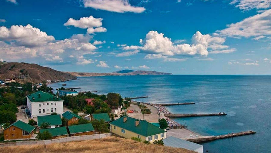 Преимущества отдыха в поселках Крыма