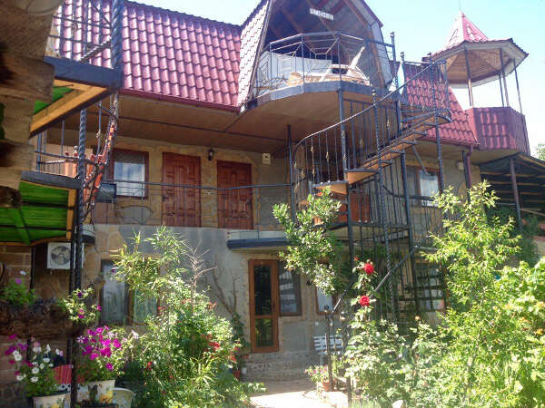 Частная гостиница Регион 86 в Малореченском (Алушта)